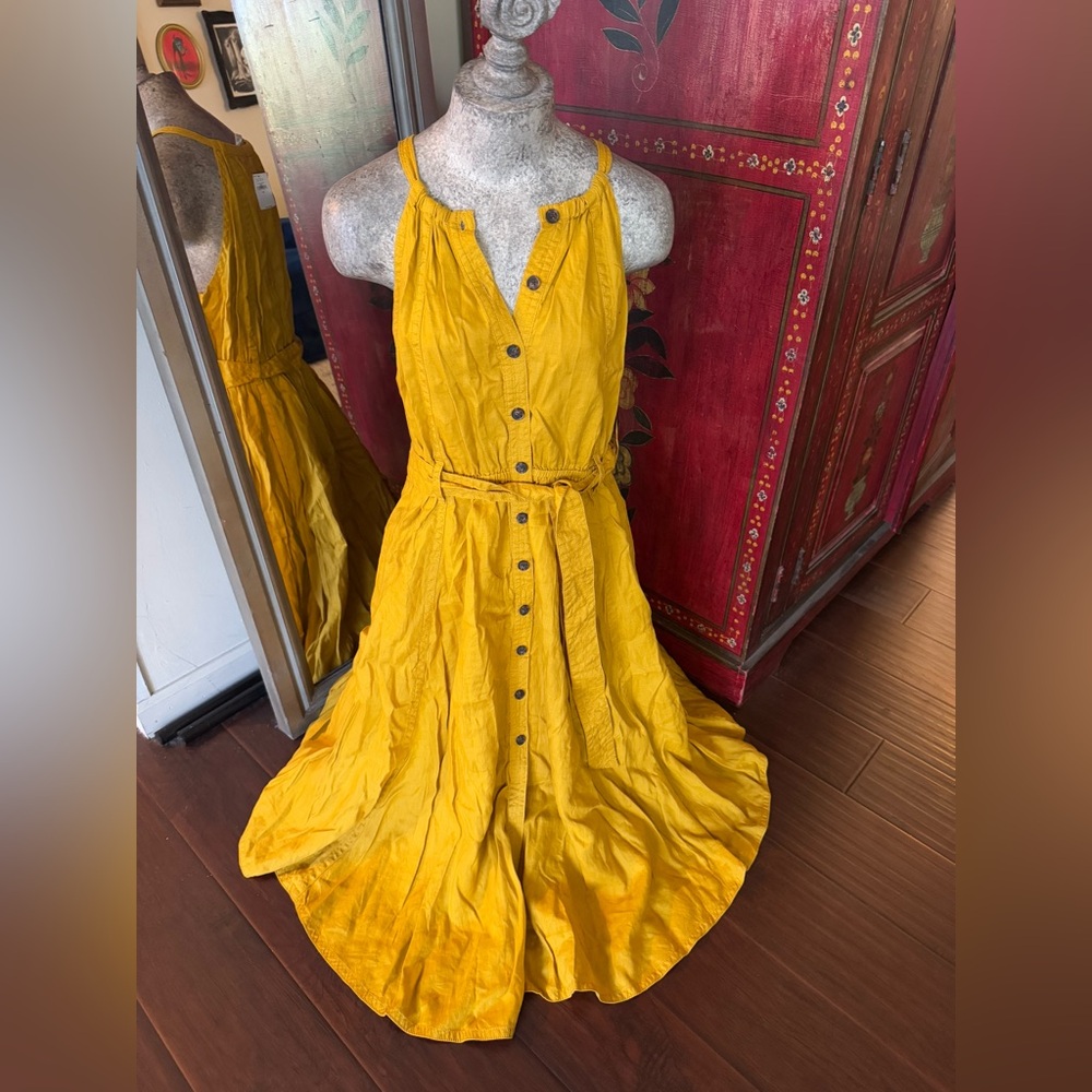 STUNNING! Banana Republic linen yellow dress